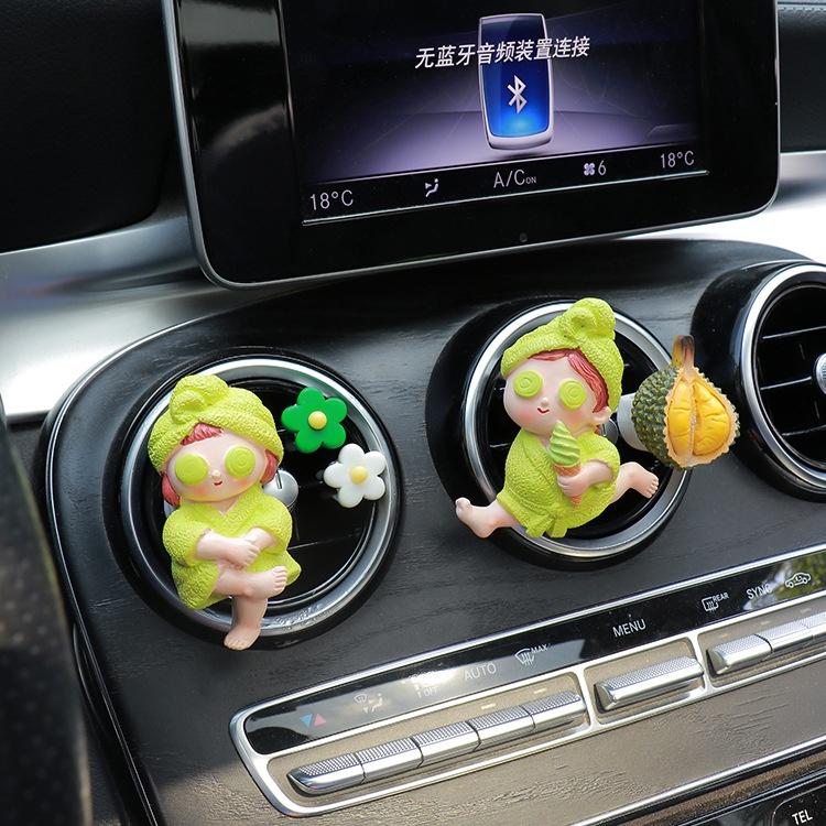 Kẹp khuếch tán nước hoa dùng để gắn điều hòa xe hơi tiện lợi
