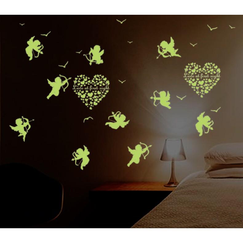 Decal trang trí tường Thần Tình Yêu - Dạ quang