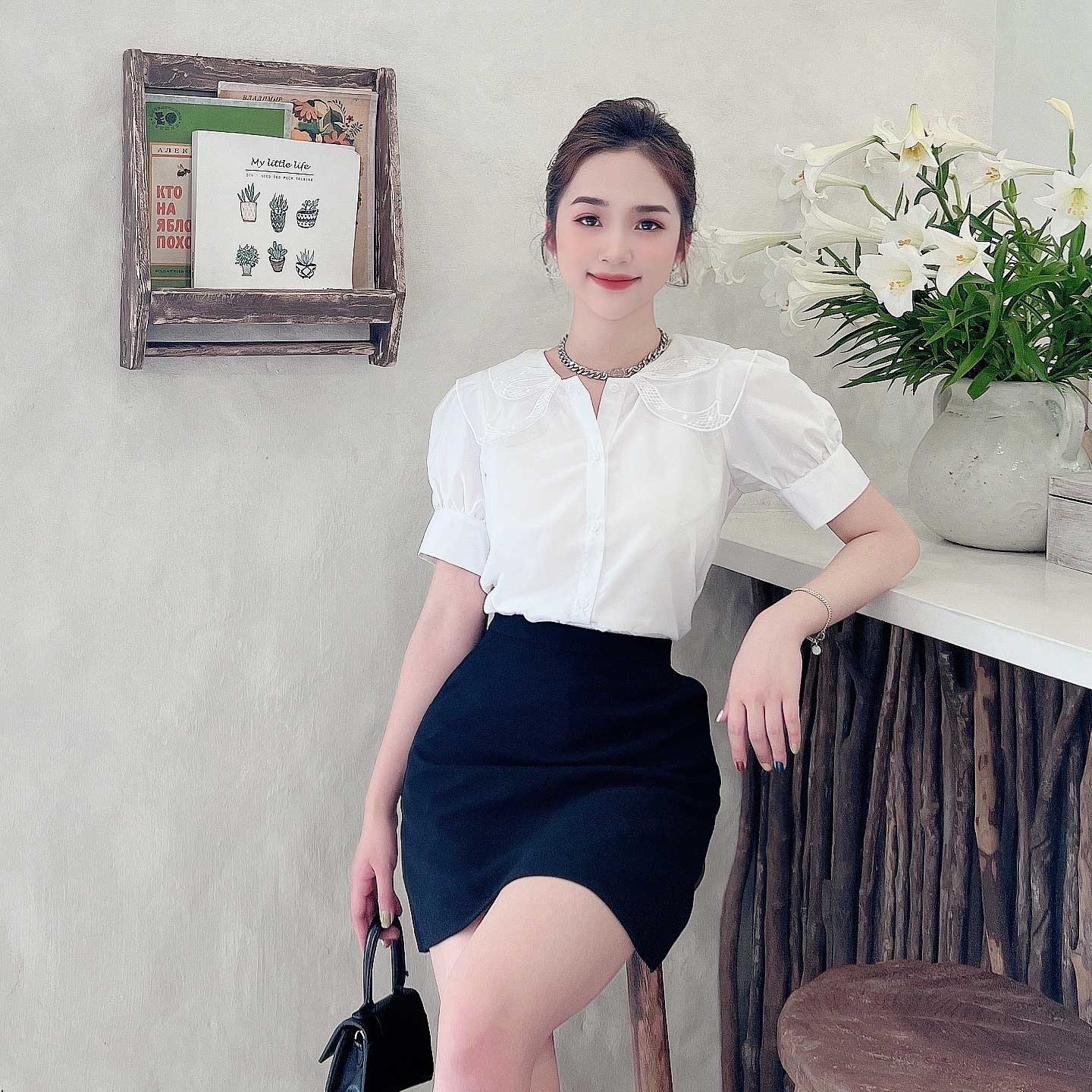 Áo sơ mi cổ sen nữ trẻ trung chất liệu mặc mát