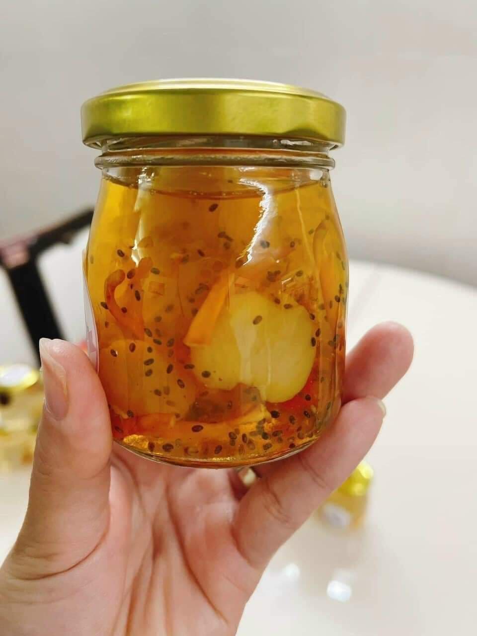 Hũ lọ thủy tinh nắp thiếc vàng vặn dung tích 100 ml