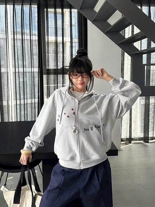 Áo Khoác Nỉ vải xuất khẩu dày mịn, Nón Trùm To, logo thêu.có túi trong, Form dưới 70kg