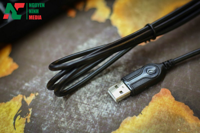 Bàn Phím Cơ DareU EK880 LED RGB - Hàng Chính Hãng