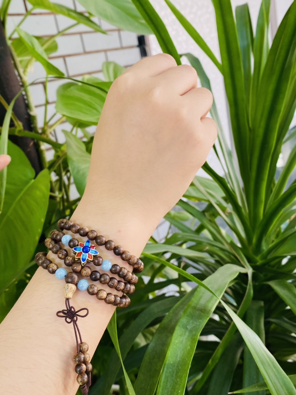 Vòng tay Trầm hương tốc 108h mix charm, đá phong thủy