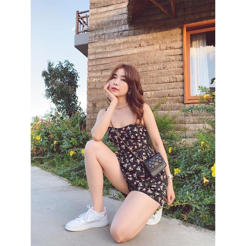 Jum short hoa đen