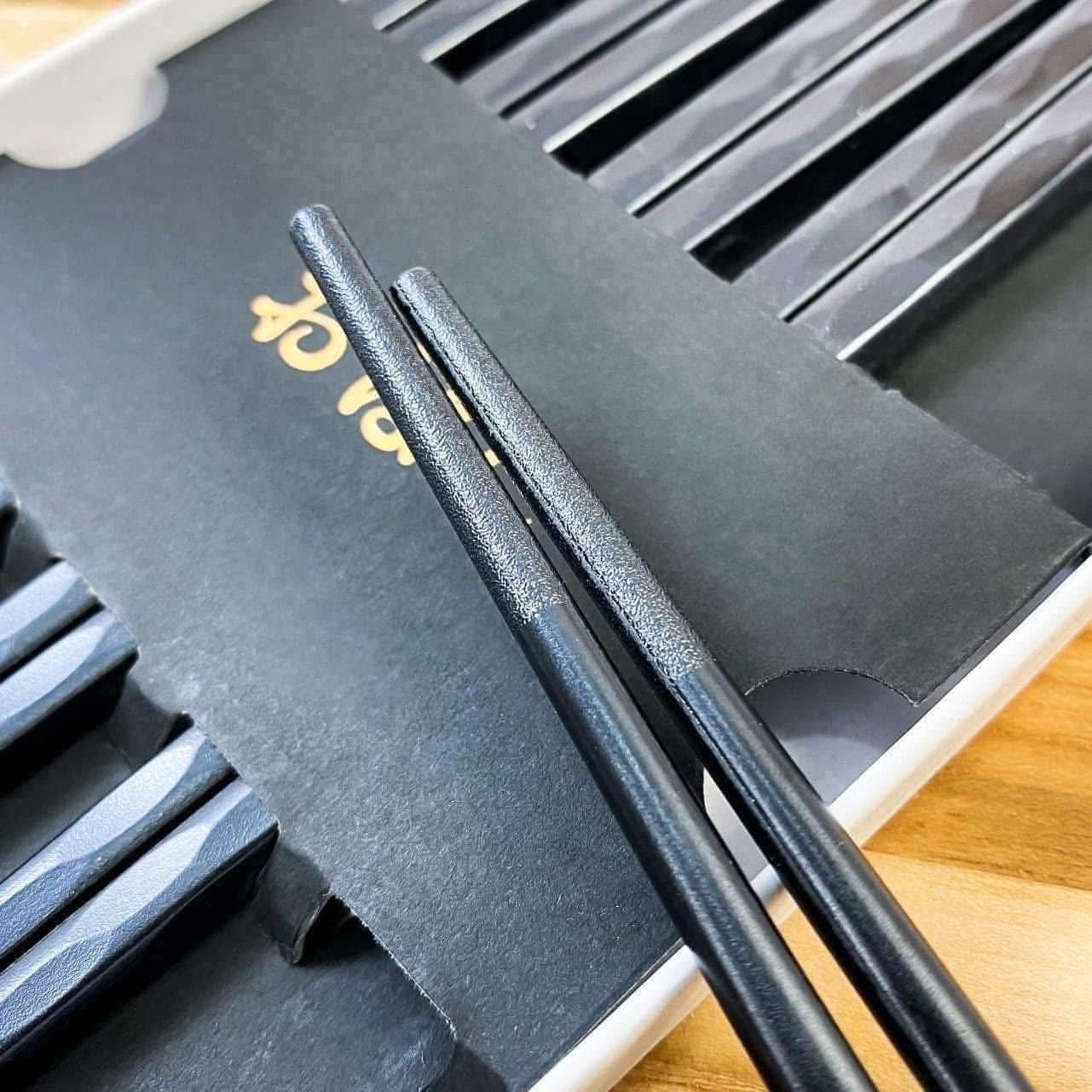 Set 5 Đũa Nhật Kháng Khuẩn Shikisai hoa anh đào Chịu Nhiệt, Chống Trượt Hàng Chính Hãng