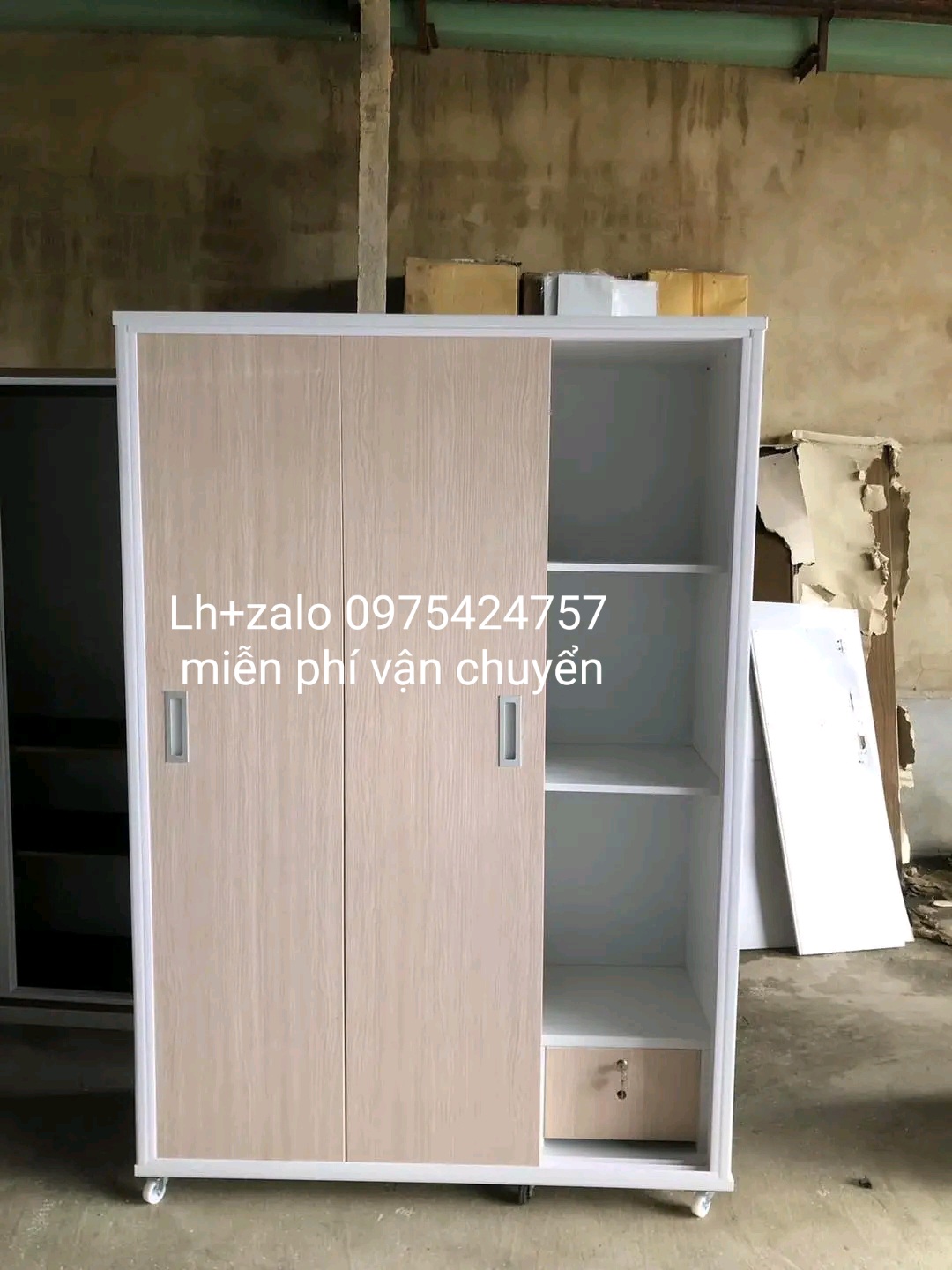 Tủ nhựa đài loan 3 cánh cửa lùa có gương