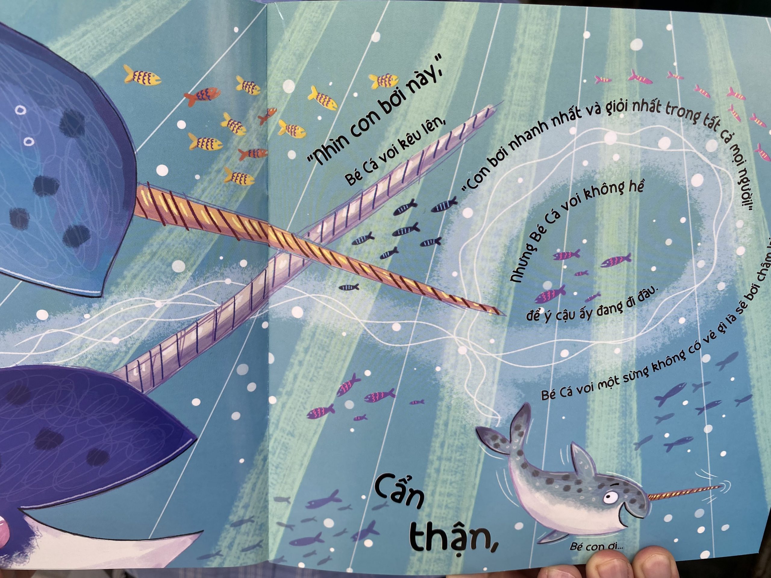 Cẩn Thận, Bé Con