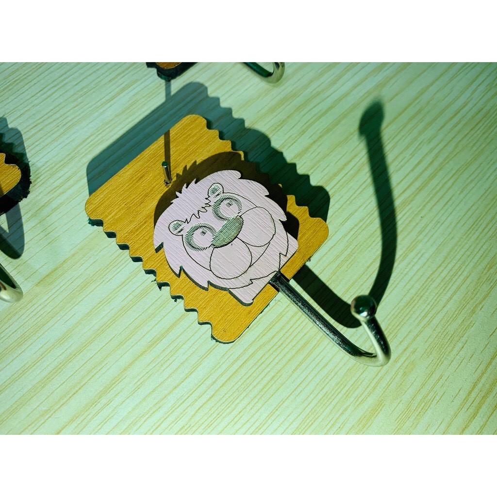 Móc dán tường bằng gỗ hình thú combo 6 cái