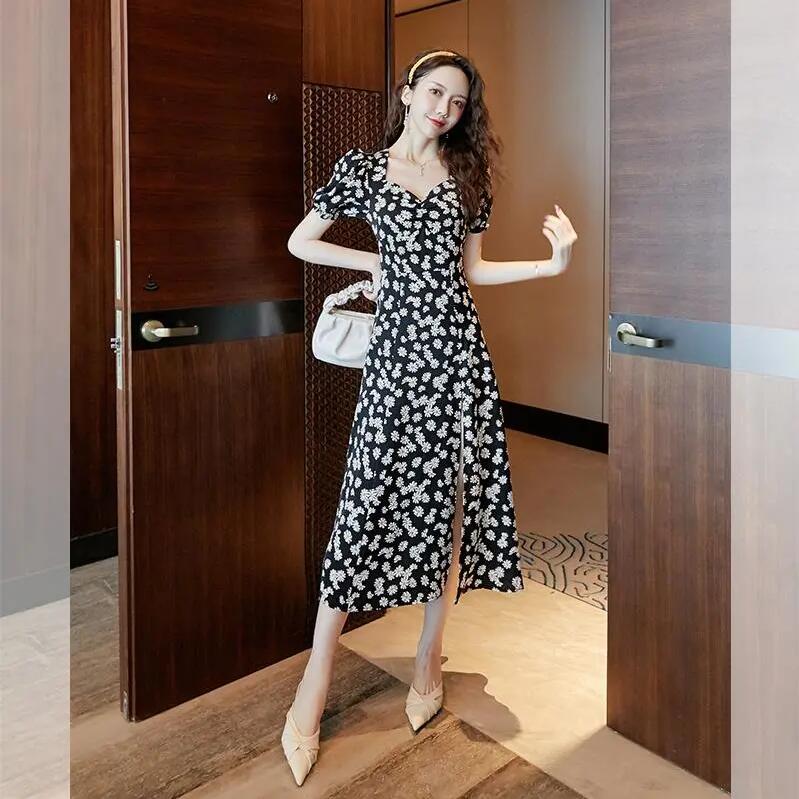 ĐẦM HOA CÚC XẺ ĐÙI CÁCH ĐIỆU DH063