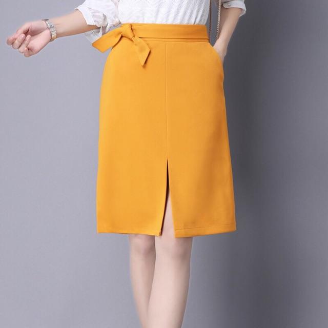 Chân Váy Dáng Suông Sẻ Giữa Thắt Nơ