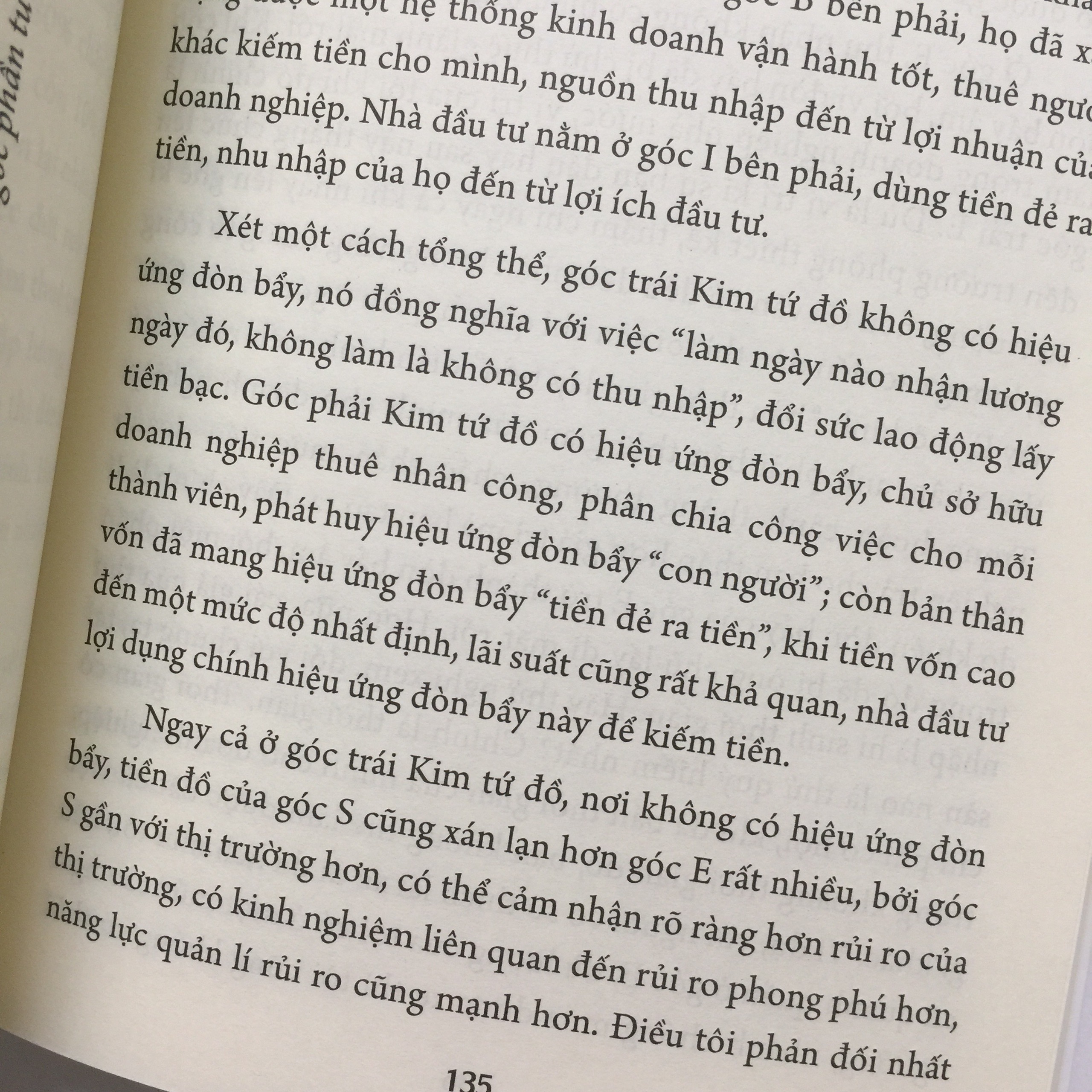 Sách tư duy kỹ năng sống -Tư Duy Phi Đối Xứng - Logic Phía Sau Sự Thành Công Của Thời Đại