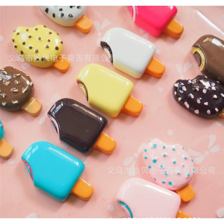 Chuyên Charm * Charm mô hình kem que cắn dở dễ thương cho các bạn trang trí vỏ điện thoại, làm Jibbitz, DIY