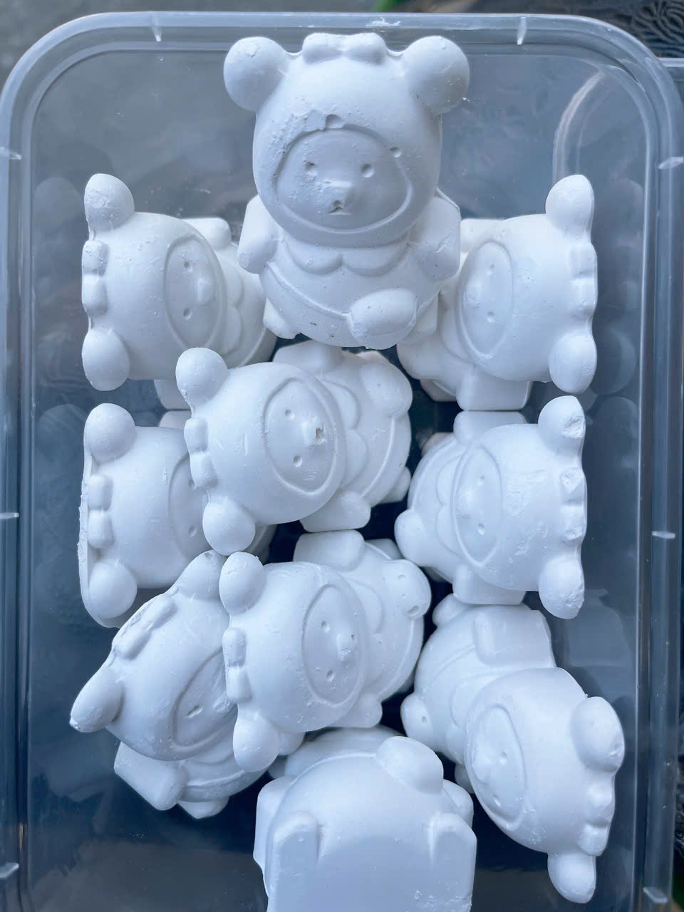 Sét 10 Tượng Tô Thạch Cao Gấu Mini Đeo Túi Nhân Vật Hoạt Hình Tặng Kèm Màu Và Cọ - Hàng Chính Hãng MINIIN