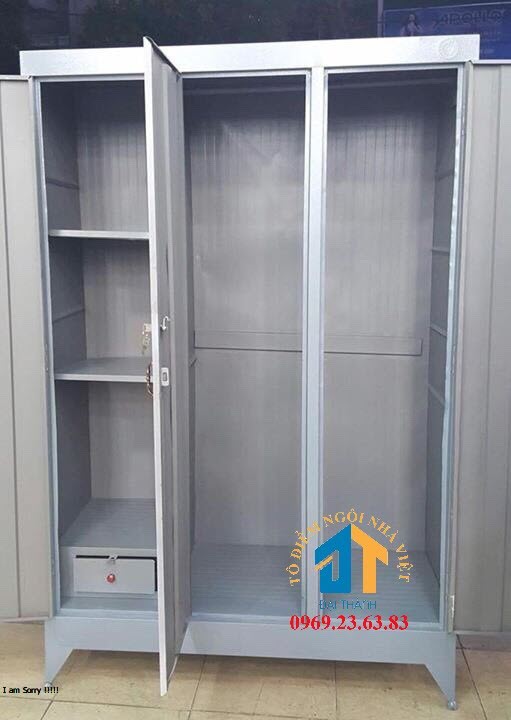 Tủ sắt quần áo 3 cánh 1m8 x1m2