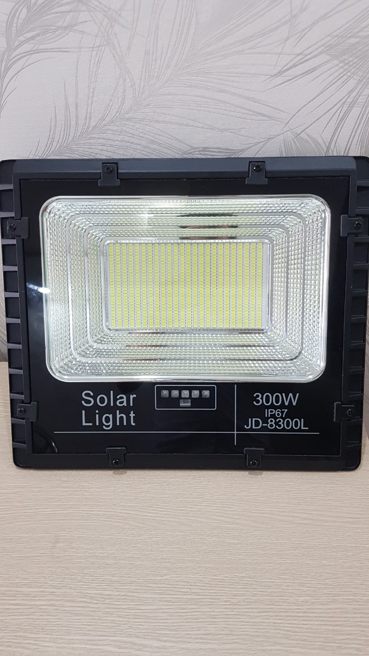 ĐÈN NĂNG LƯỢNG MẶT TRỜI 300W JINDIAN JD-8300L - HÀNG CHÍNH HÃNG