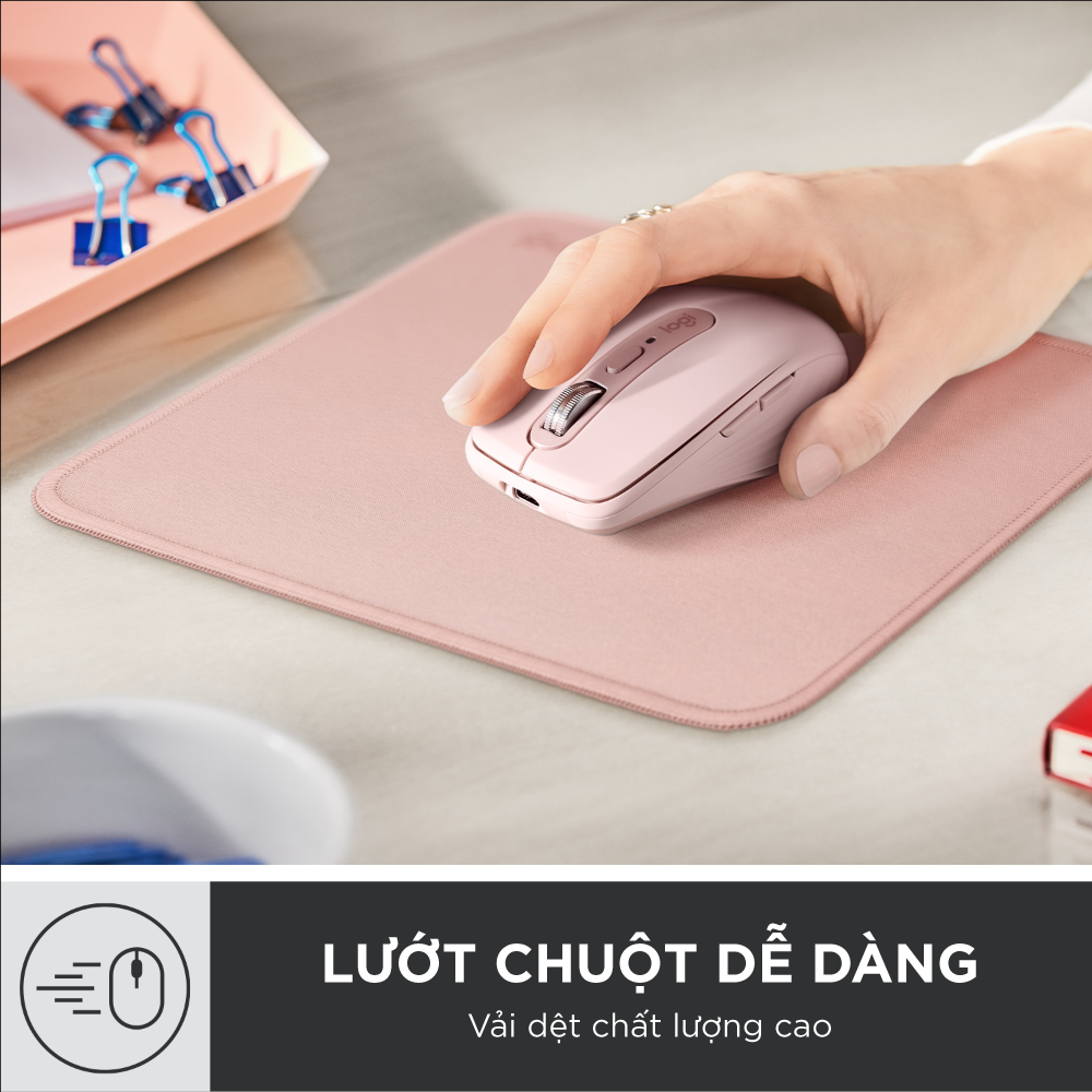 Lót chuột Logitech Mouse Pad - Đế cao su chống trượt, lướt dễ dàng, bề mặt chống đổ tràn, bền bỉ, nhỏ gọn - Hàng chính hãng - Màu