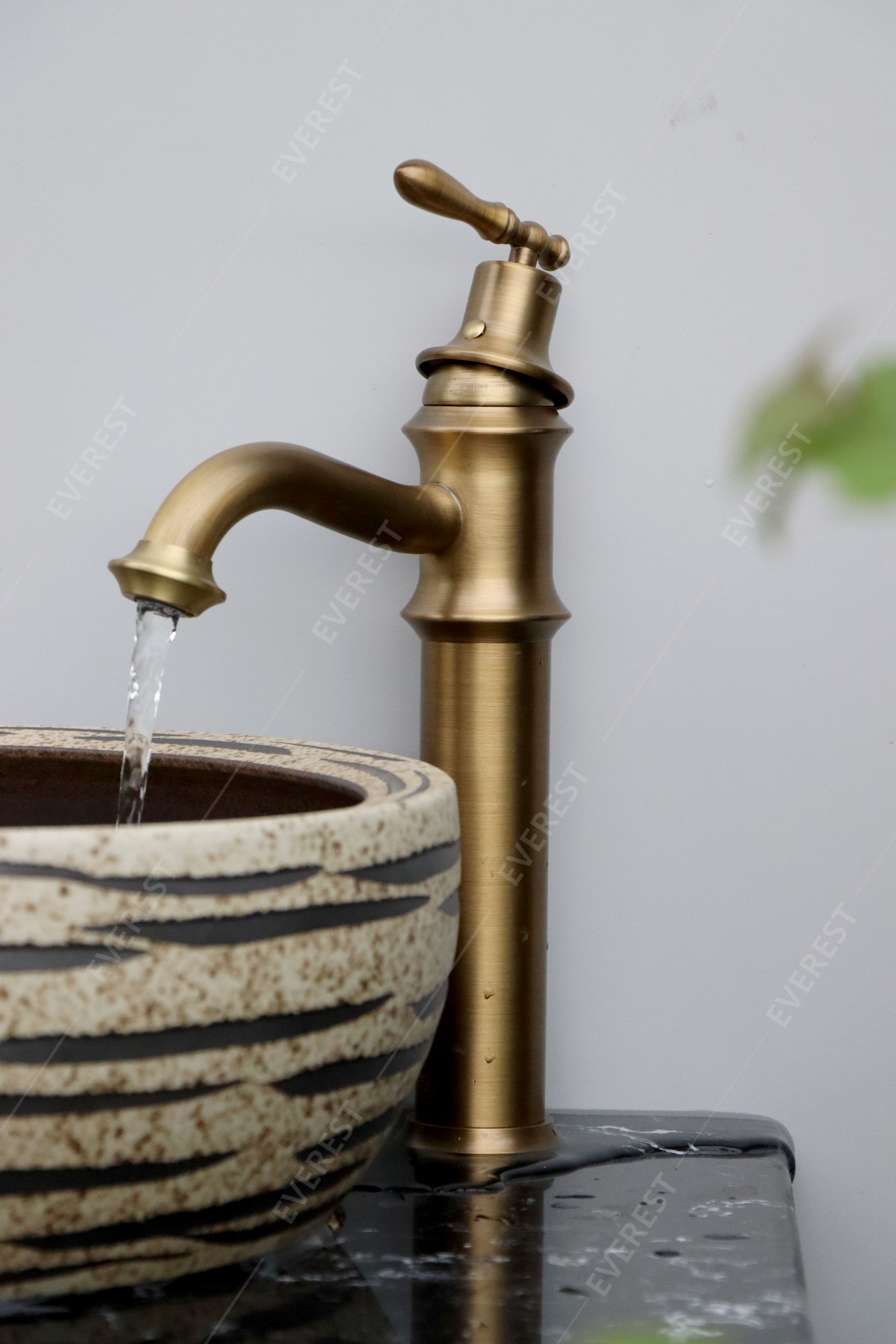 Vòi lavabo bằng đồng EVEREST EV-3010