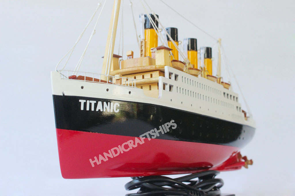 Mô hình Titanic 40cm tàu hiện đại, lắp ráp sẵn
