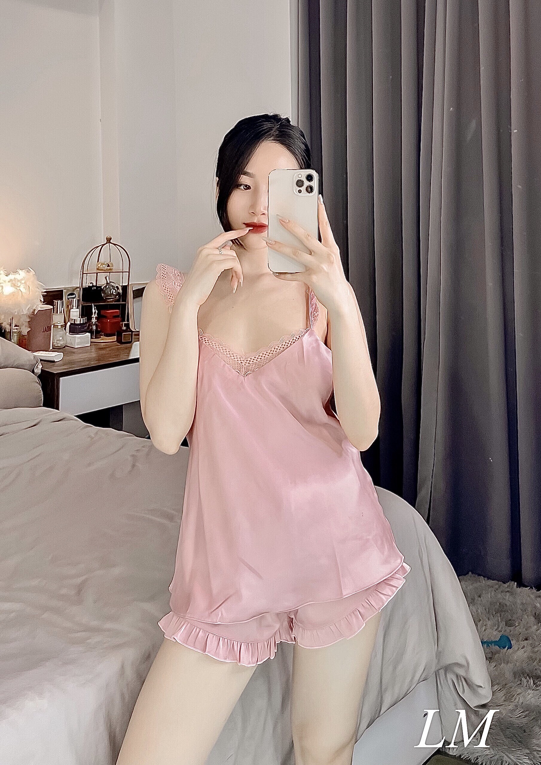 Bộ mặc nhà hai dây lụa cao cấp