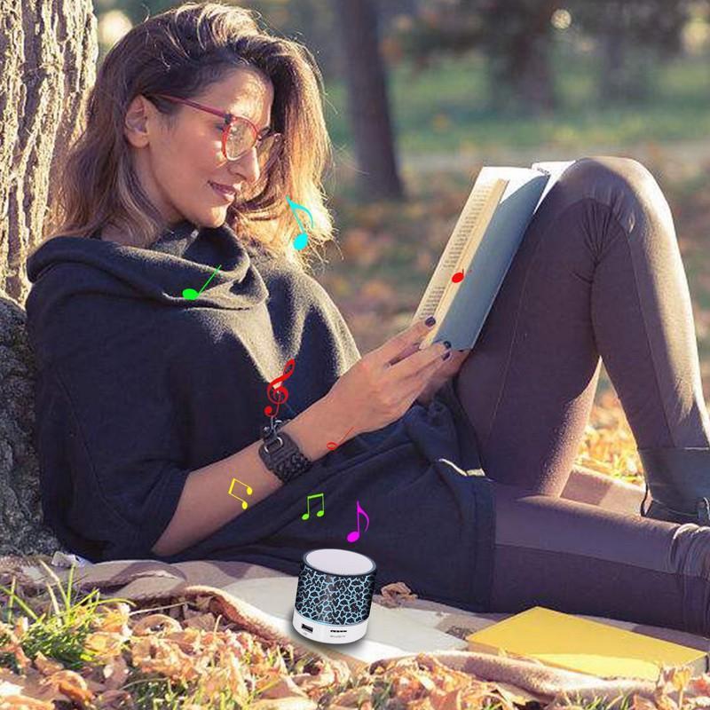 HOCO Loa bluetooth Không Dây Có Đèn LED Và Mic Cho Điện Thoại