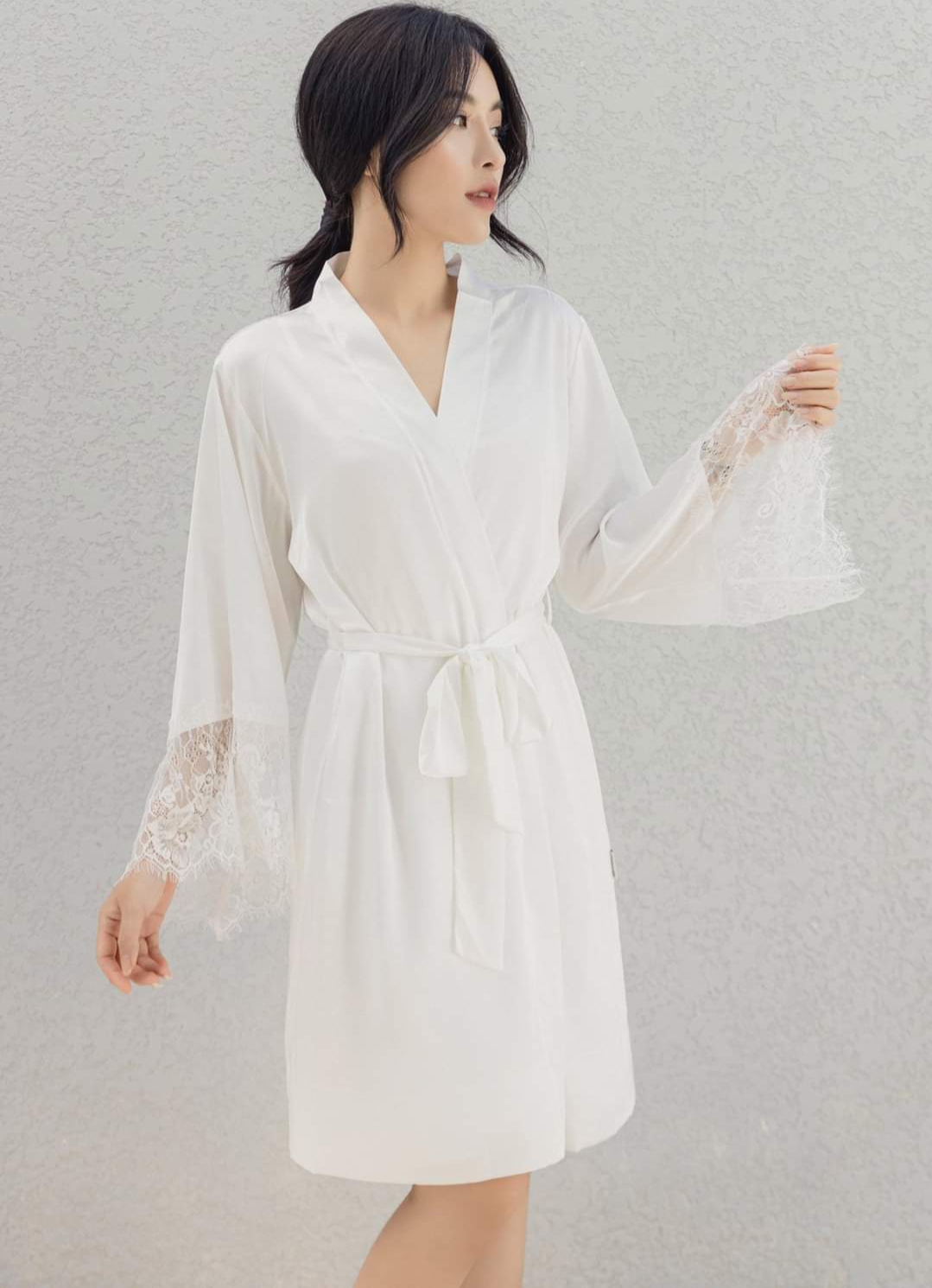 Sét Áo Choàng Ngủ Lụa Cao Cấp Và Váy ngủ lụa cao cấp, váy ngủ nữ, váy ngủ 2 dây, váy ngủ gợi cảm, váy ngủ sexy, đầm ngủ lụa mặc nhà 2 Ladali dây trơn