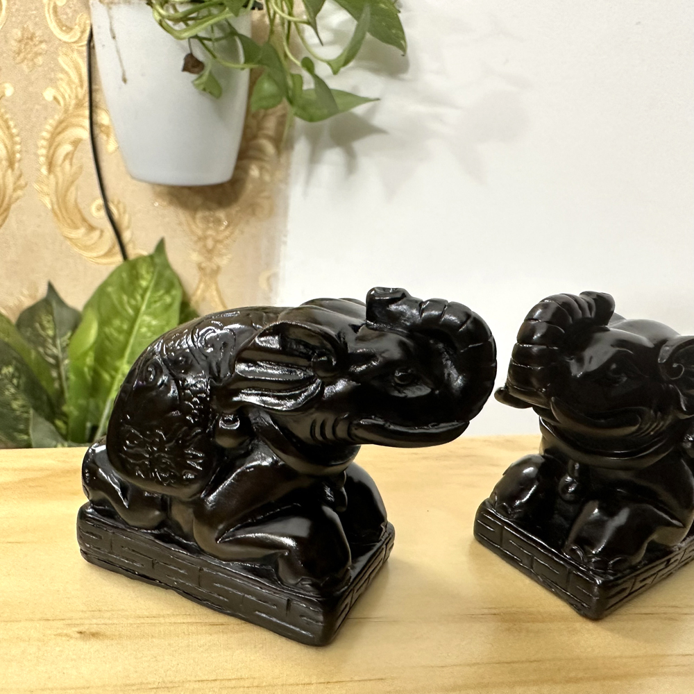 Cặp 2 tượng voi đá trang trí phong thủy bàn làm việc - Cỡ mini - Cao 6cm - Màu nâu đen