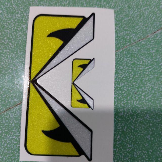 Tem logo mắt khủng long phản quang