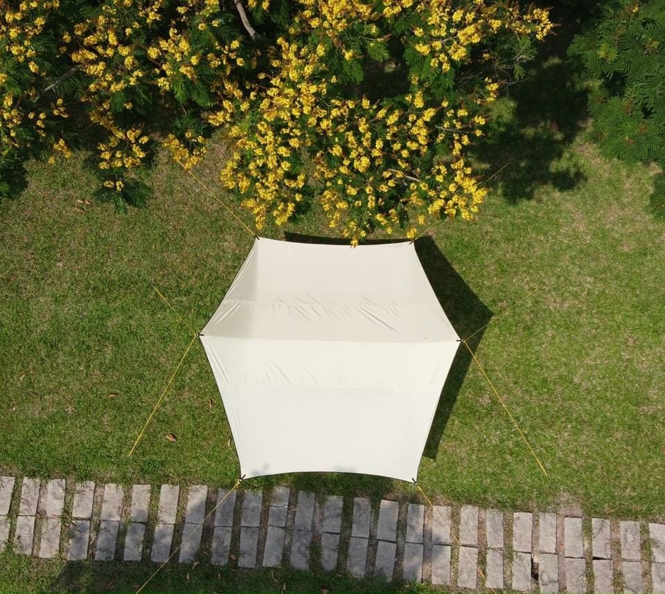 Tăng (tarp) che mưa Hexa Tarp 4m × 4,4m + bộ trụ 2m