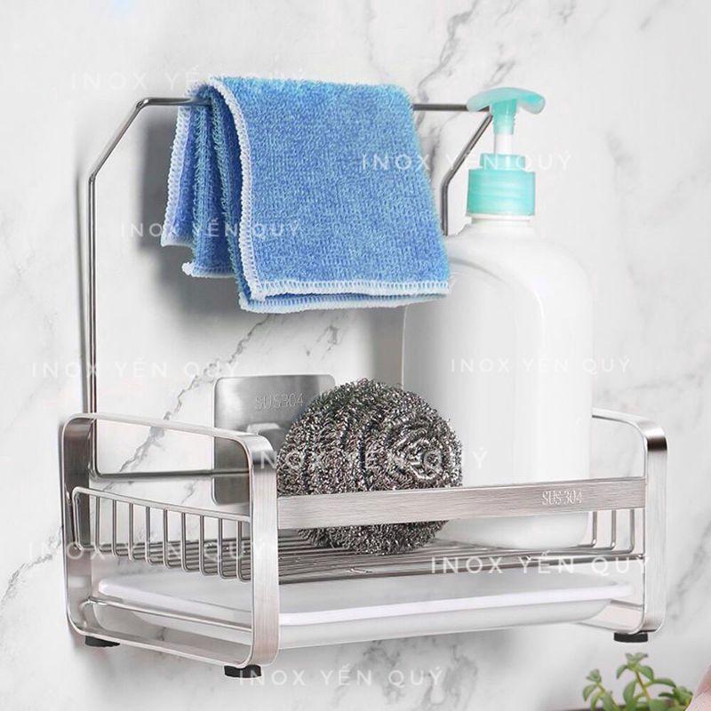KỆ LỚN ĐỂ CHAI RỬA CHÉN CÓ THANH VẮT KHĂN INOX304