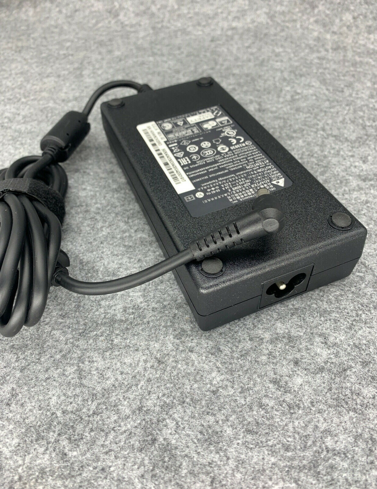 Sạc dành cho (Adapter for) Laptop MSI Bravo 15 A4DCR 180W hàng nhập khẩu