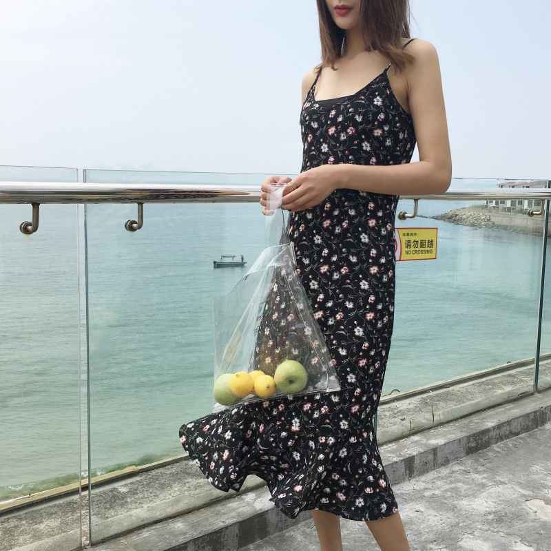 Đầm 2 dây maxi bông hoa nhí đuôi xòe form dài Hàn Quốc