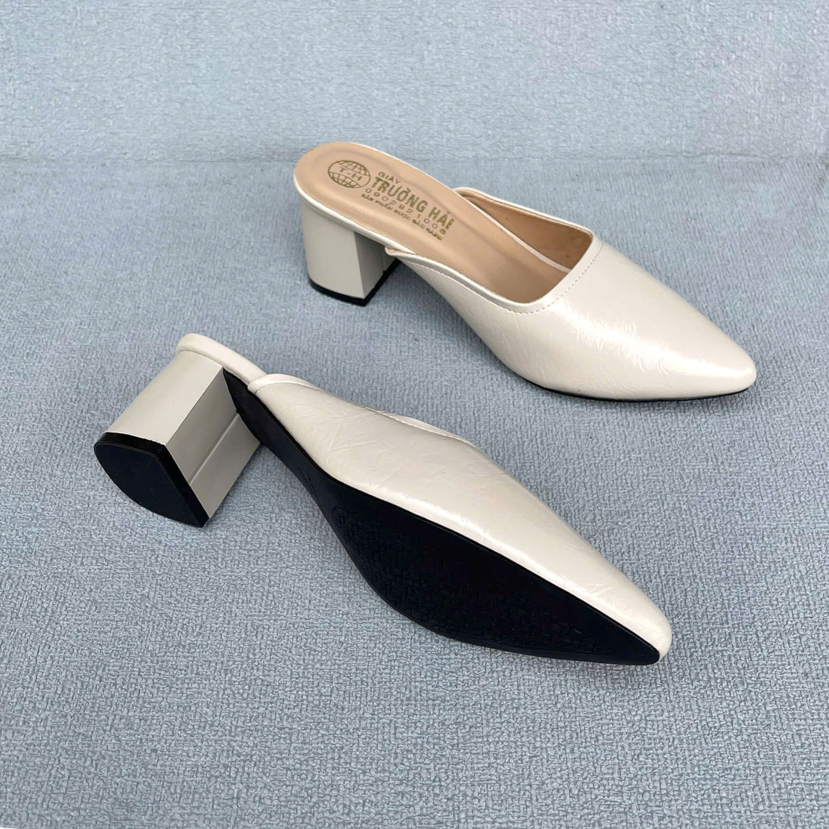 Sục nữ cao gót 6cm da mềm Trường Hải 2 màu đen, trắng S115