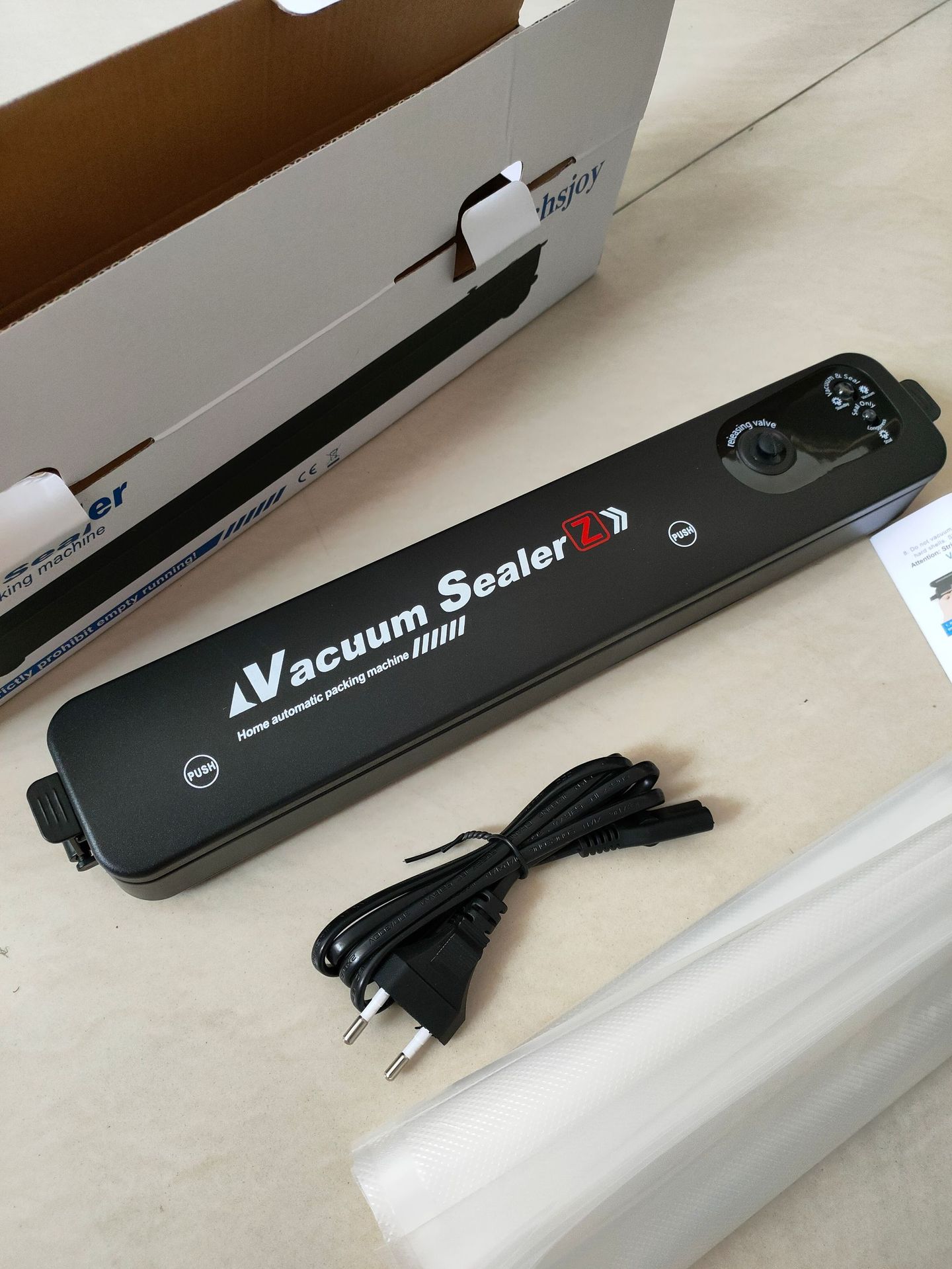 Máy Hút Chân Không Và Hàn Miệng Túi Vacuum Sealer X2000 Bảo Quản Thực Phẩm Đa Chức Năng Tặng Kèm 10 Túi