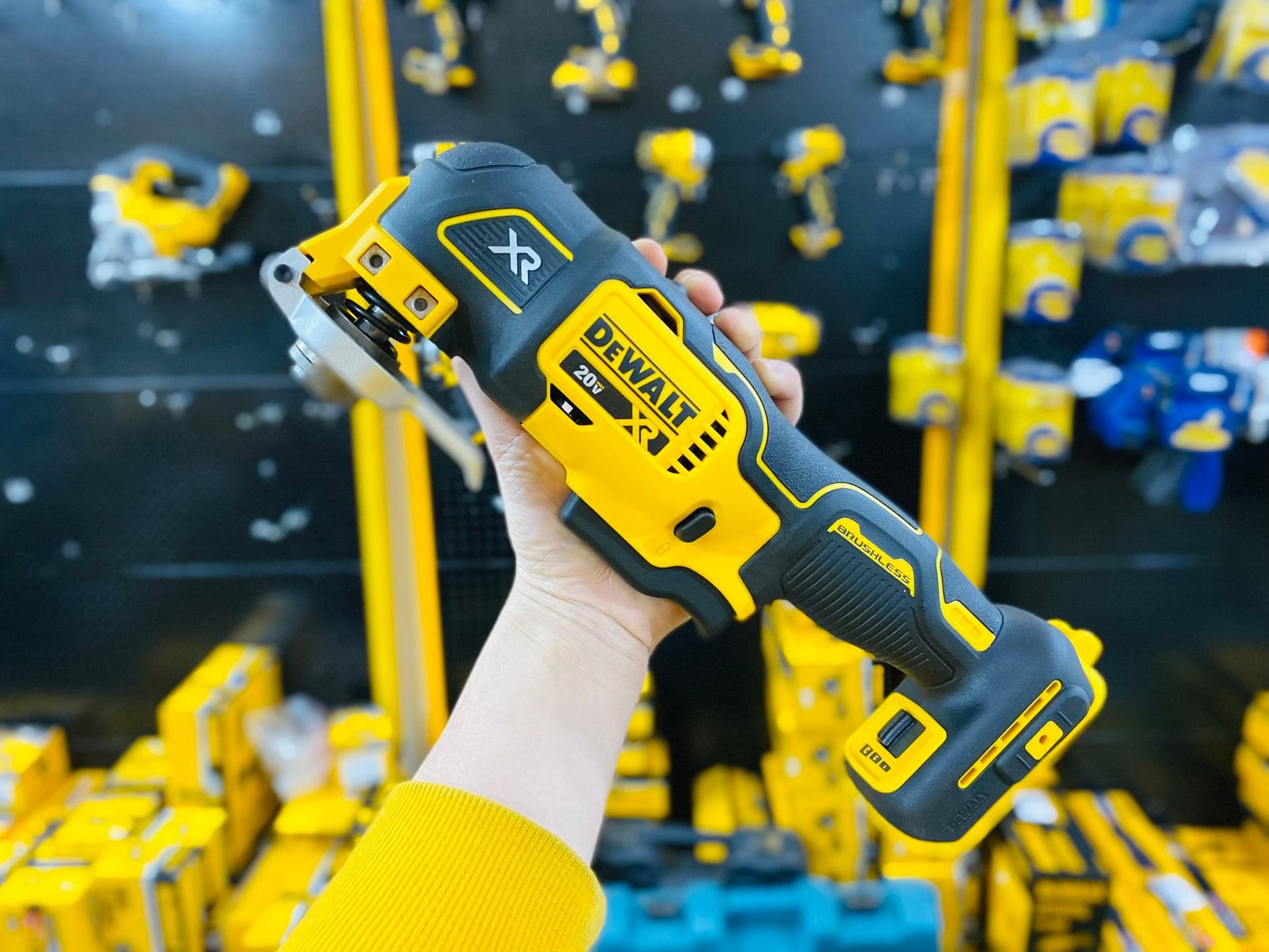 MÁY CẮT GỌC RUNG PIN CẦM TAY 20V 300W DEWALT DCS356N-KR- HÀNG CHÍNH HÃNG