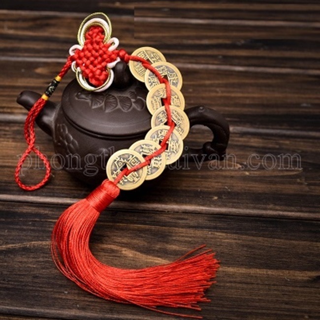 Dây xu màu đỏ - Vật phẩm phong thủy.