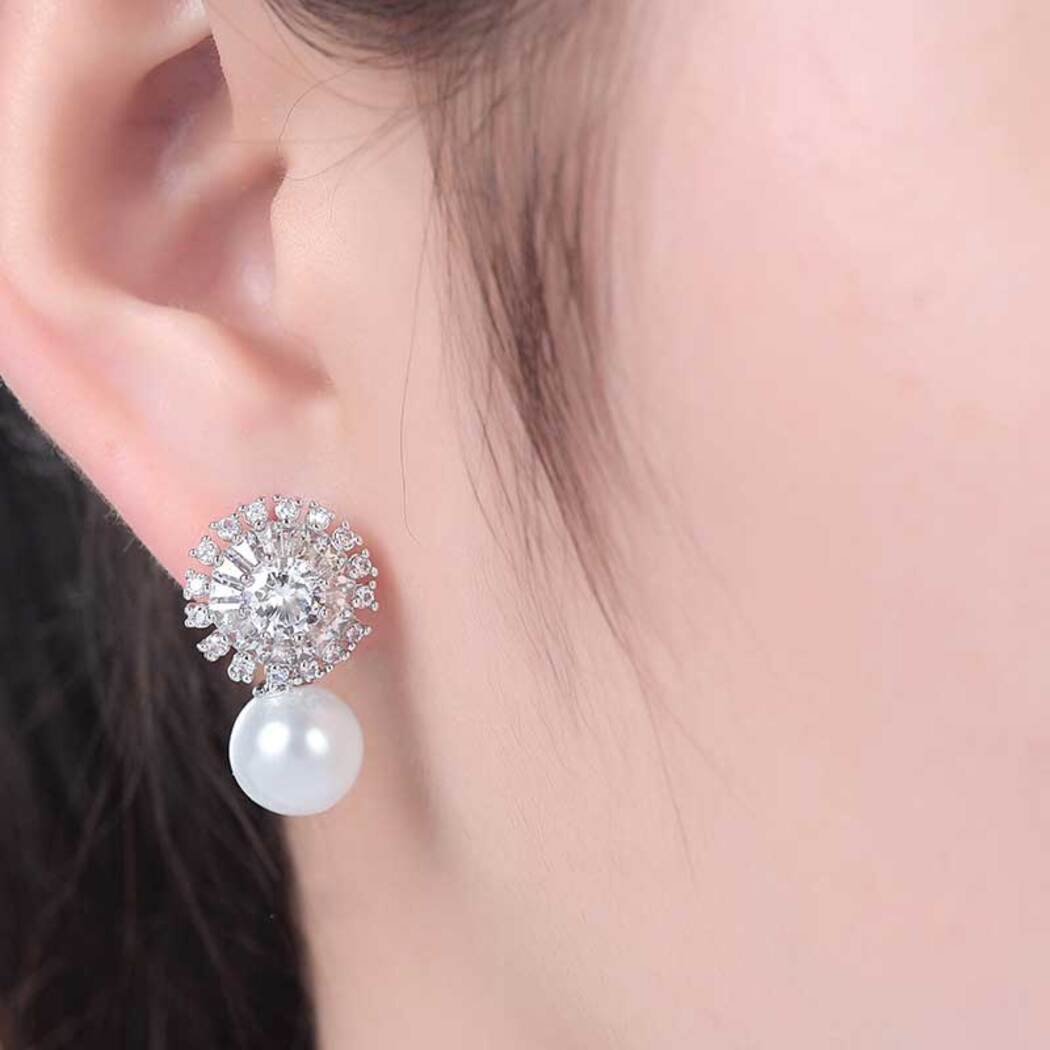 Bông Tai Pha Lê Ngọc San Hô - Hoa Tuyết Trắng - Trang Sức Cô Tấm - SNOWFLAKE PEARL A (10ly) - CTJ2501A