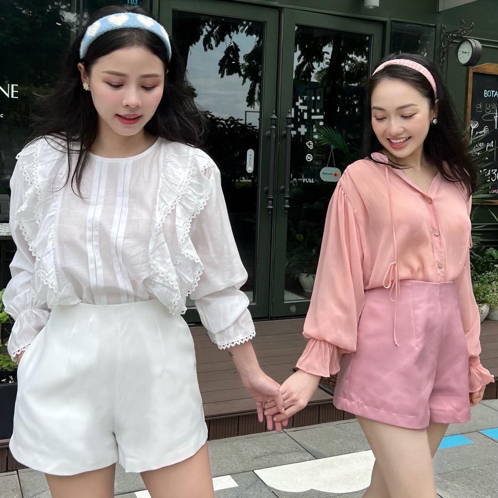 KIOBI - Quần shorts Cindy form lưng cao dáng cơ bản, 3 size S | M | L, có túi, vải kaki gân trắng - KIQS224139TS