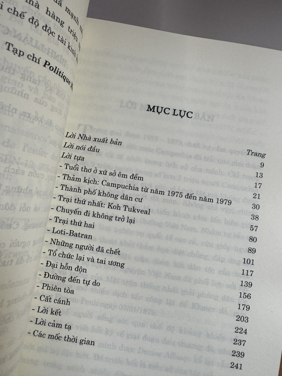 THOÁT KHỎI ĐỊA NGỤC KHMER ĐỎ - Hồi Ký Của Một Người Còn Sống – Denise Affonco - NXB Chính trị quốc gia sự thật