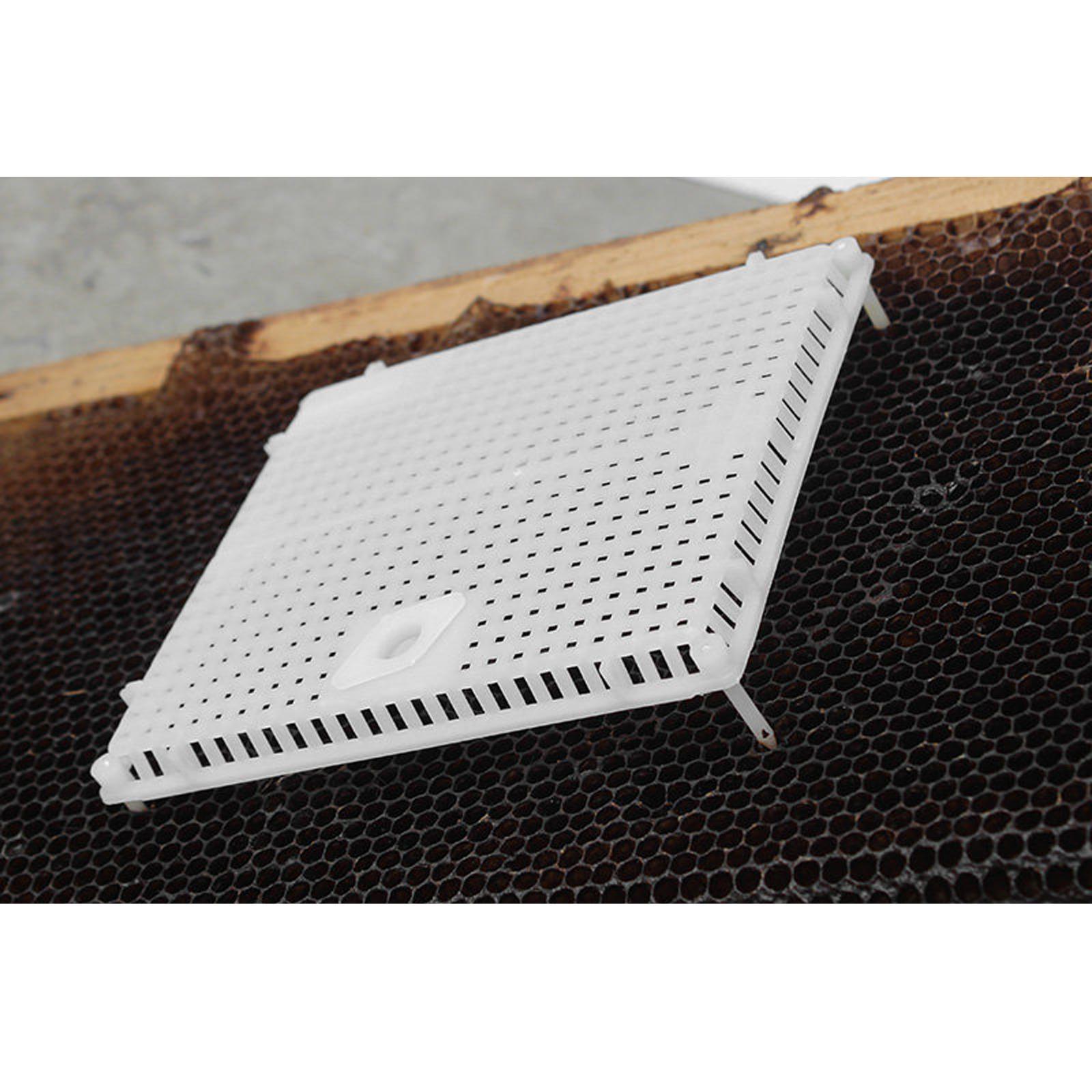 Queen Bee Isolator Introducing Cage Plastic Equipment Reusable Beekeeping