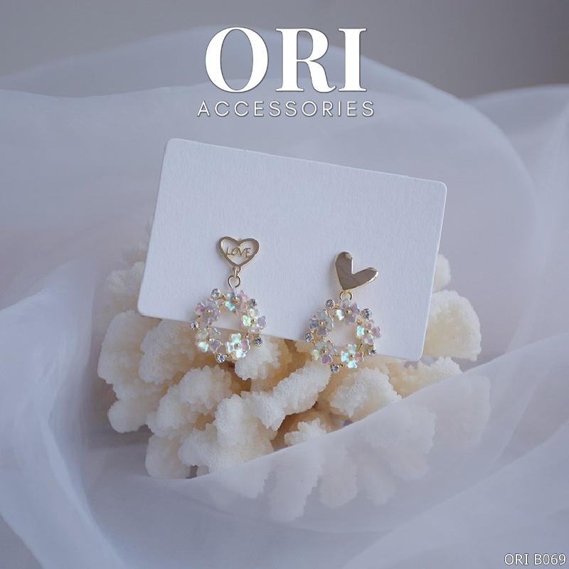 Bông tai nữ cánh hoa Love thời trang tinh tế ORI B069