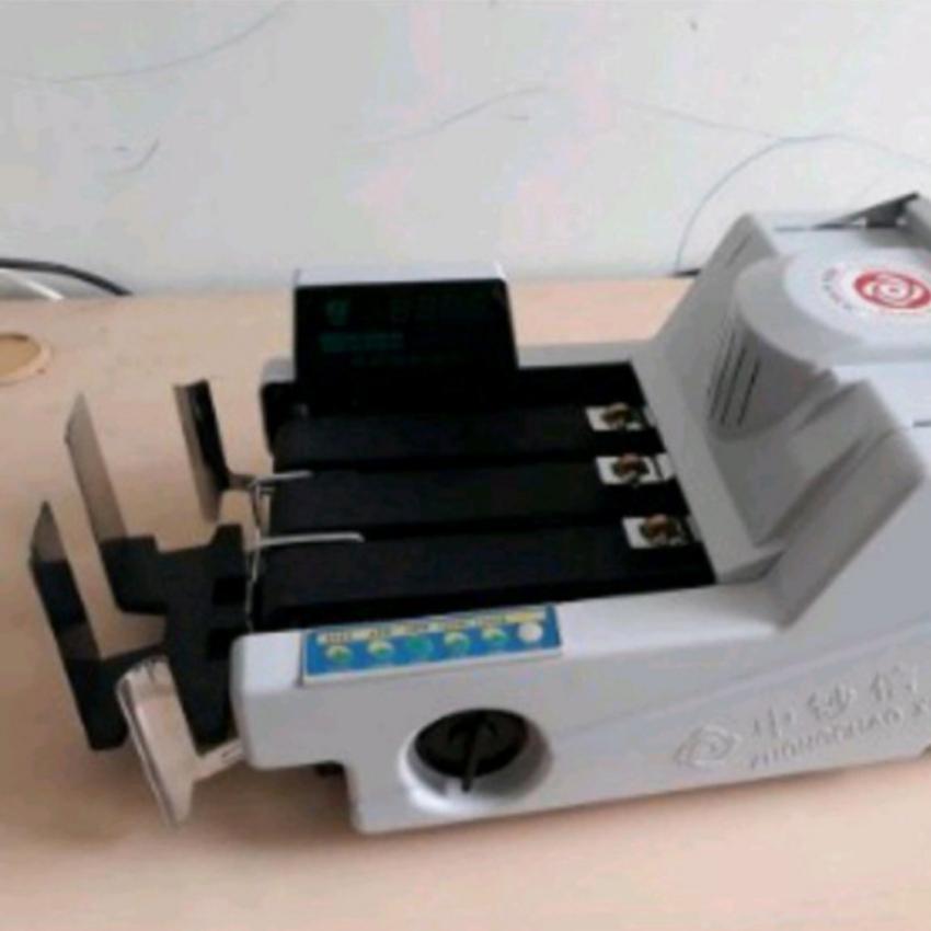 Máy đếm tiền phát hiện tiền g.i.ả, tiền lẫn loại XINDA SUPER BC, động cơ mạnh mẽ, hoạt động ổn định, đếm chính xác bh 18T