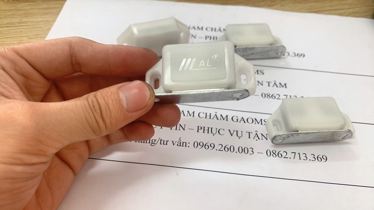 Hít cửa từ, nam châm giữ cửa cố định màu trắng