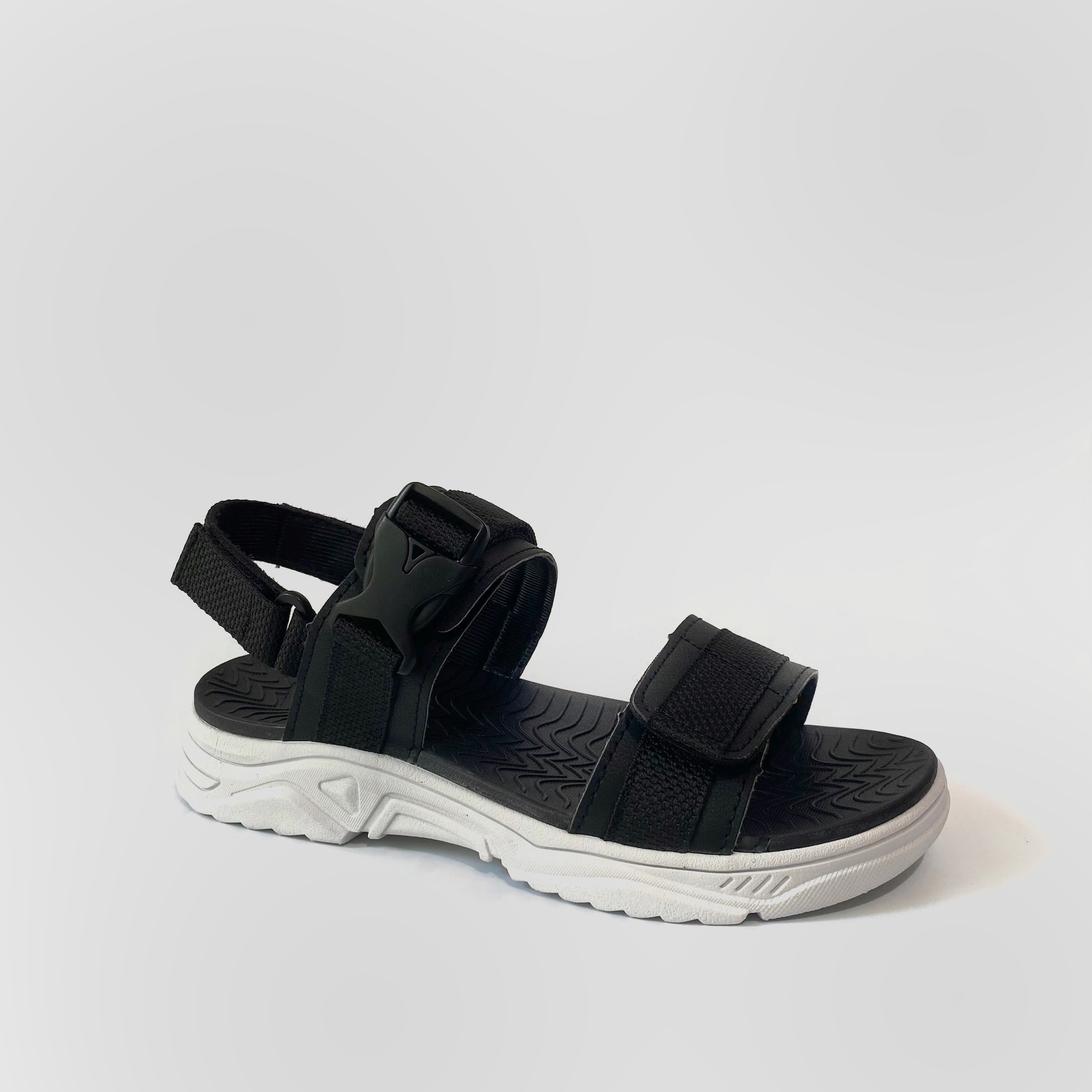 Giày Sandal Nam The Bily Quai Ngang - Đế Trắng Lót Đen Màu Đen BLDTMD03