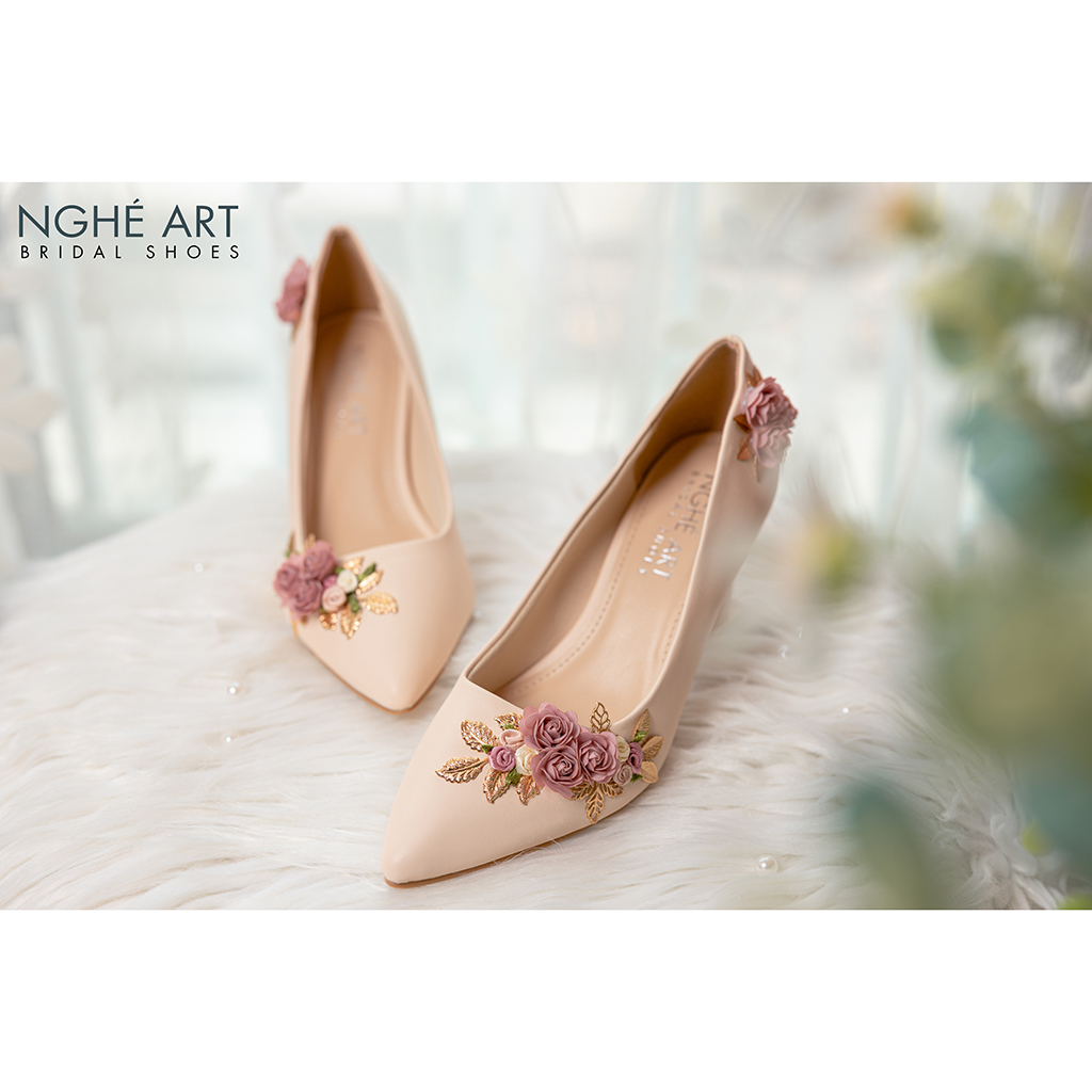 Giày cưới Nghé Art gót trụ đính hoa 427 nude