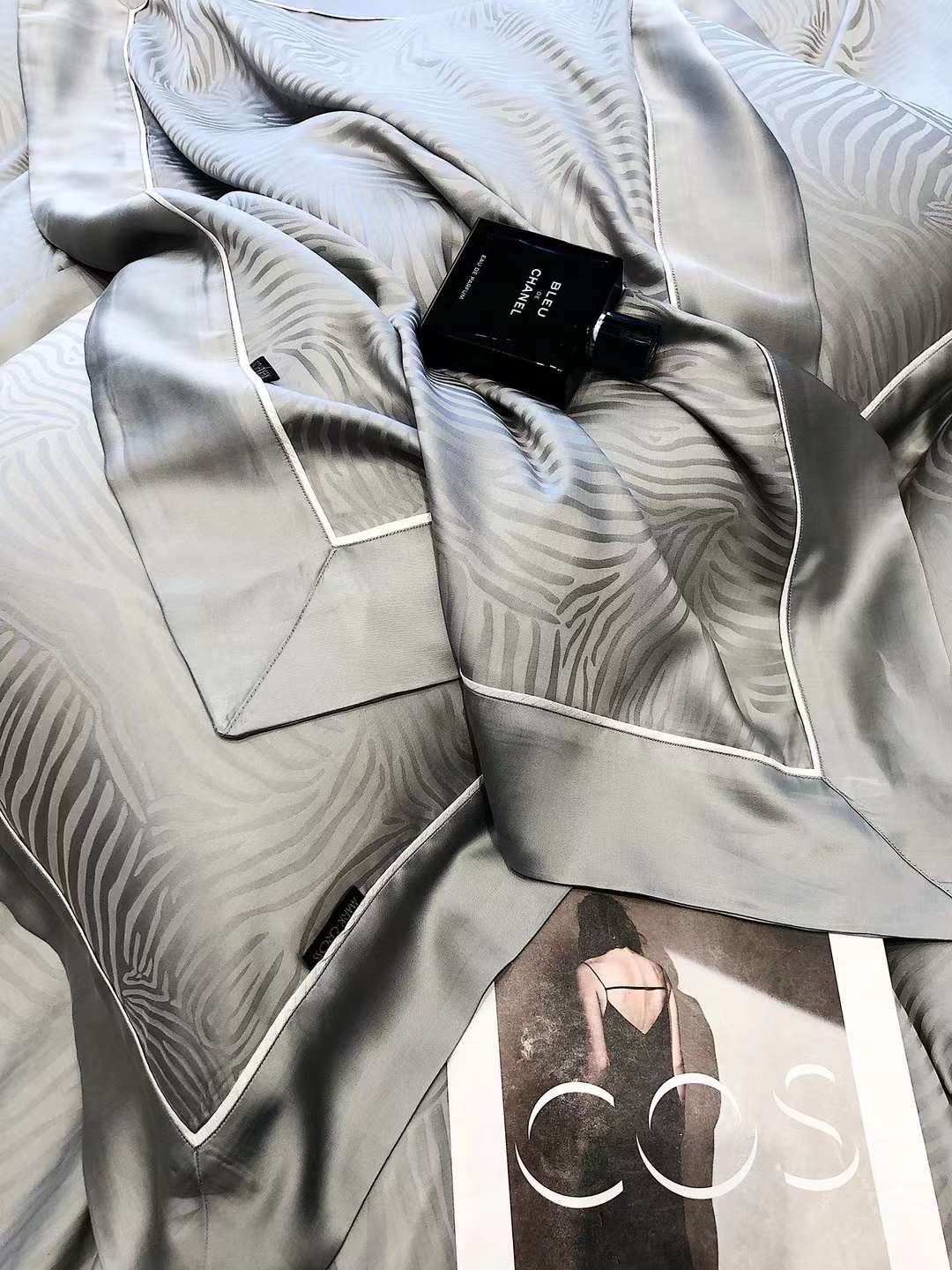 Drap Giường Tencel 100s Markcoss Bộ Chăn Ga Gối Đệm 5 Món Chăn Chần Bông Lụa Nhà Hin Home Bedding