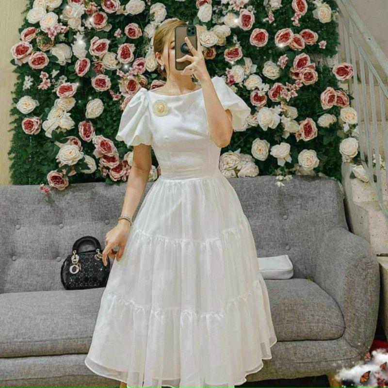 Đầm dự tiệc cổ thuyền tầng trắng