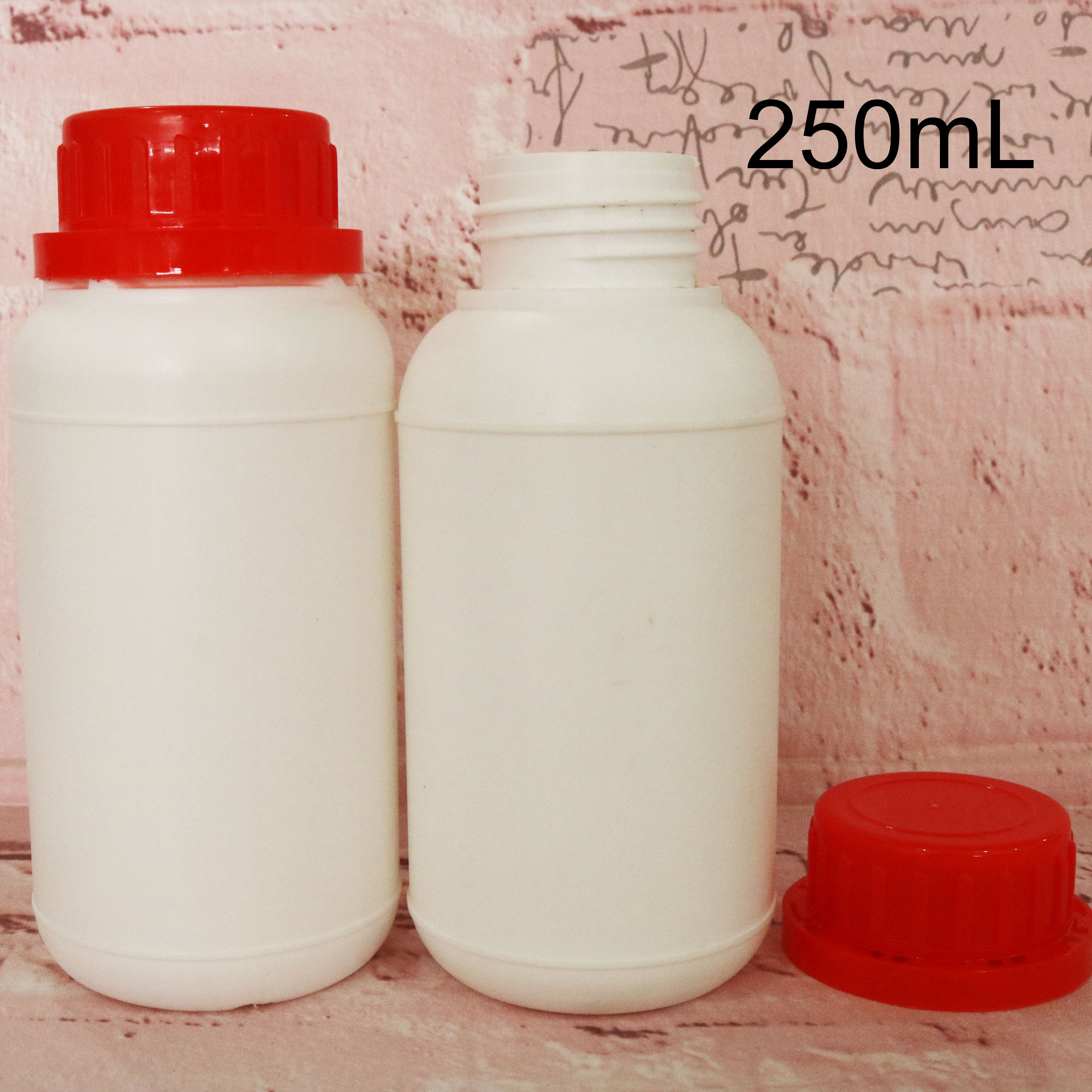 Chai Nhựa Thân Trắng Đục HPDE Nắp Galenti Màu Đỏ 250ml - 500mL và 1000ml Siêu Xinh