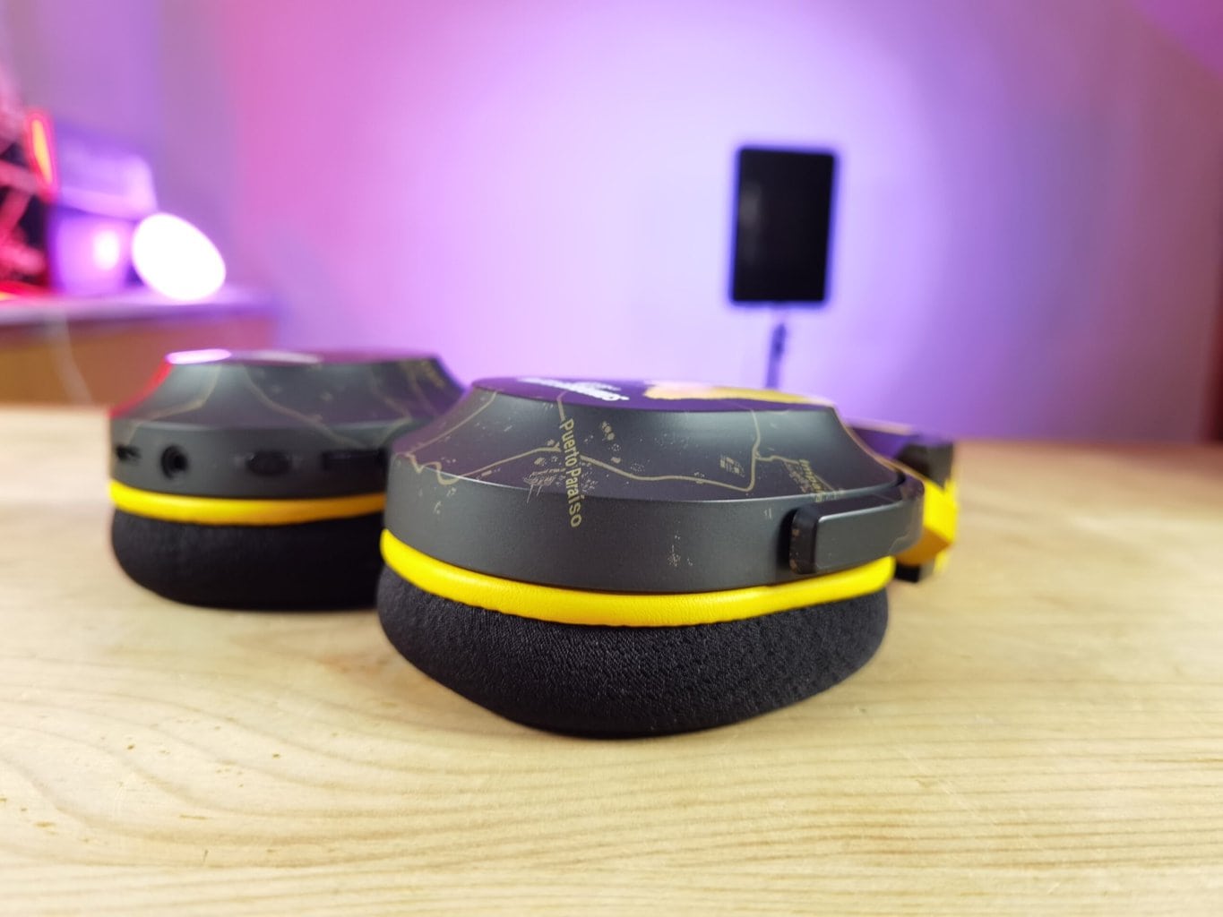 Tai nghe không dây chùm đầu Razer Barracuda X -Wireless Multi-Platform Gaming and Mobile Headset-PUBG: Battlegrounds Edition_Mới, hàng chính hãng