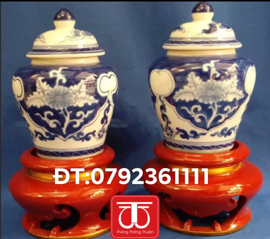 ĐÔI CHOÉ VẼ BĂNG HOA KÈM ĐẾ SƠN SON THẾP VÀNG CAO26CM