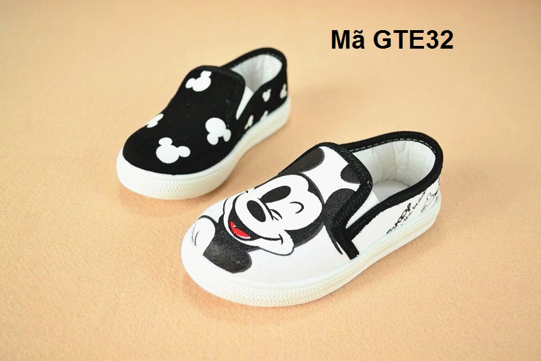 Giầy cho bé yêu hình mickey 2 mầu GTE32